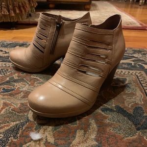 Dansko Booties size 38